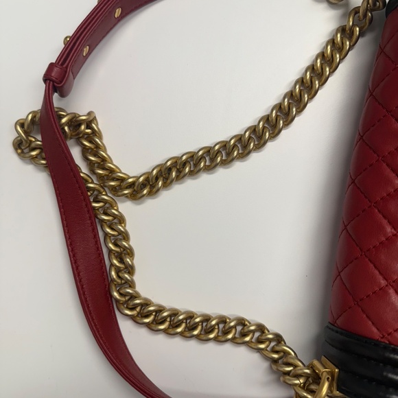 Lambskin Quilted Medium Boy Flap Black Red - Picture 4 of 7